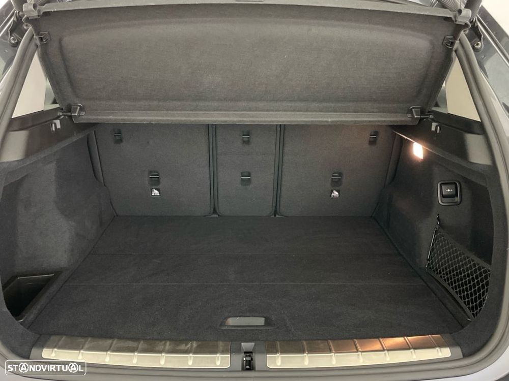BMW X1 16 d sDrive Advantage Auto — fotografia 13