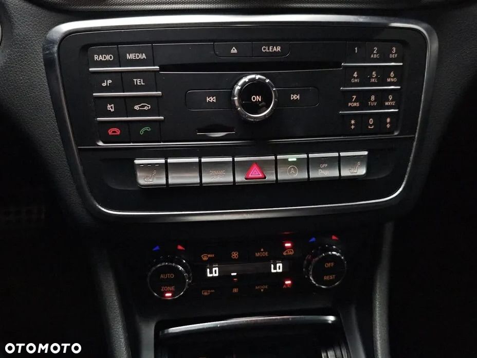 Mercedes-Benz CLA 220 4Matic 7G-DCT AMG Line - 17