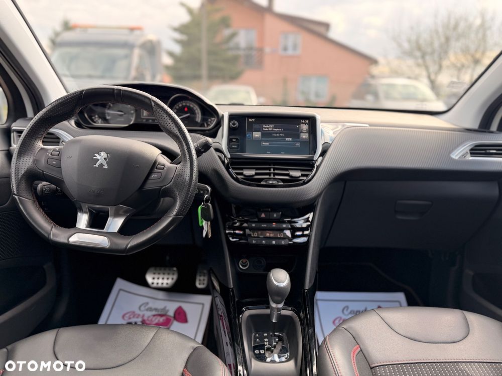 Peugeot 2008 PureTech 110 Stop&Start EAT6 GT-Line Edition - 6