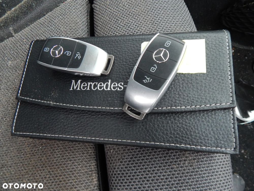 Mercedes-Benz Klasa C 180 d 9G-TRONIC Avantgarde - 16