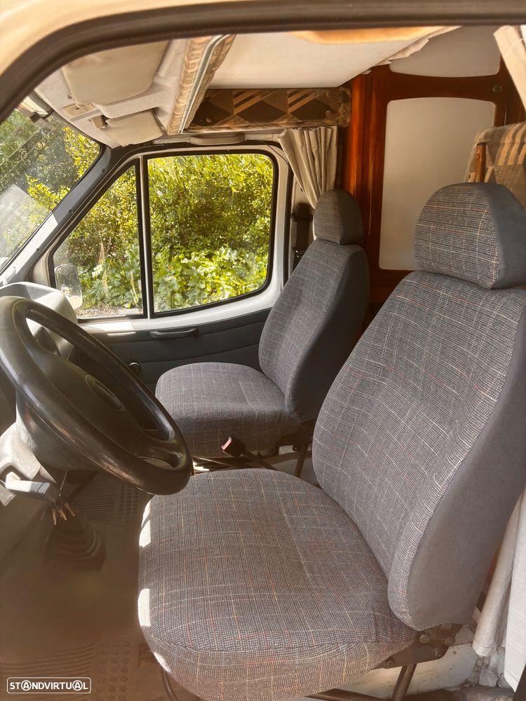 Ford Transit Challenger - 21