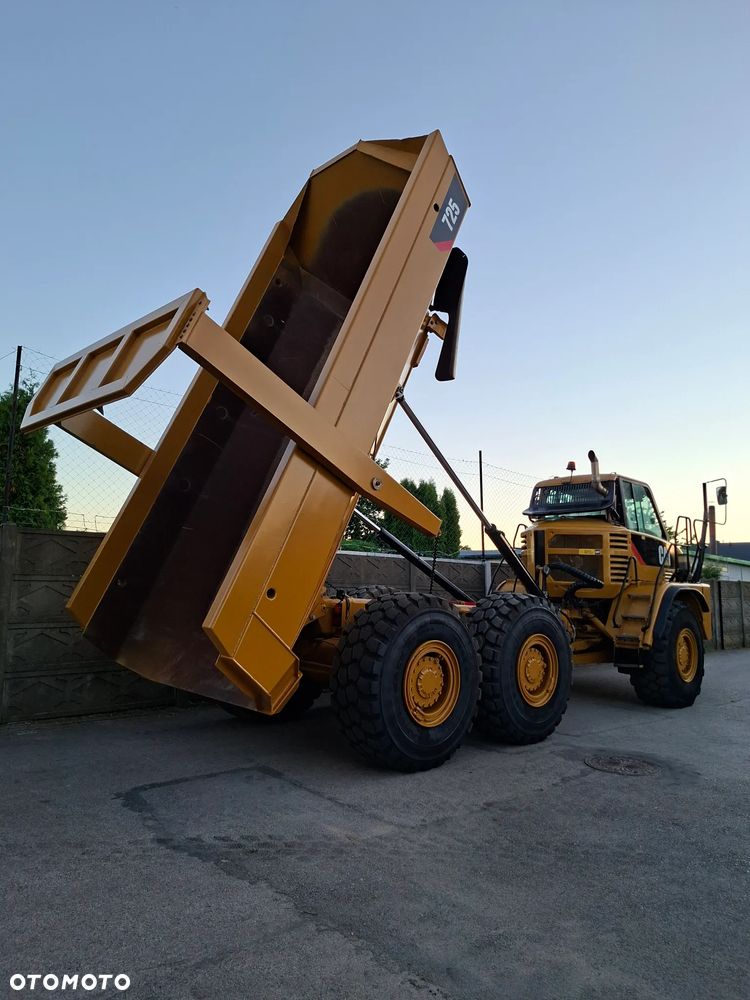 Caterpillar 725 - 20