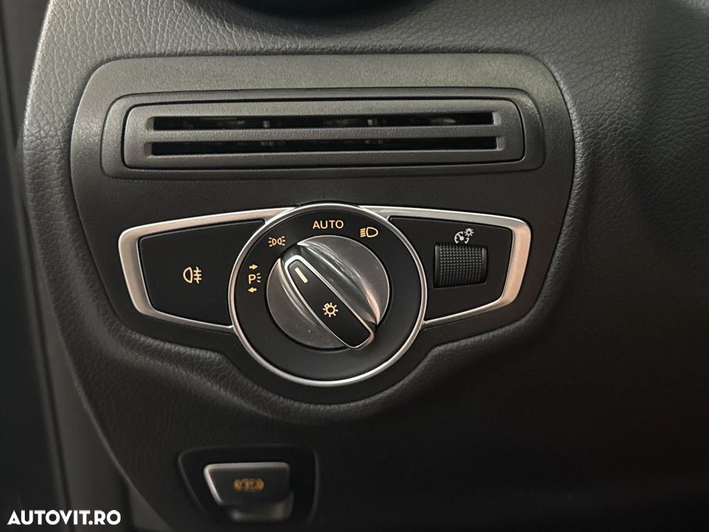 Mercedes-Benz GLC Coupe 300 de 4Matic 9G-TRONIC - 16