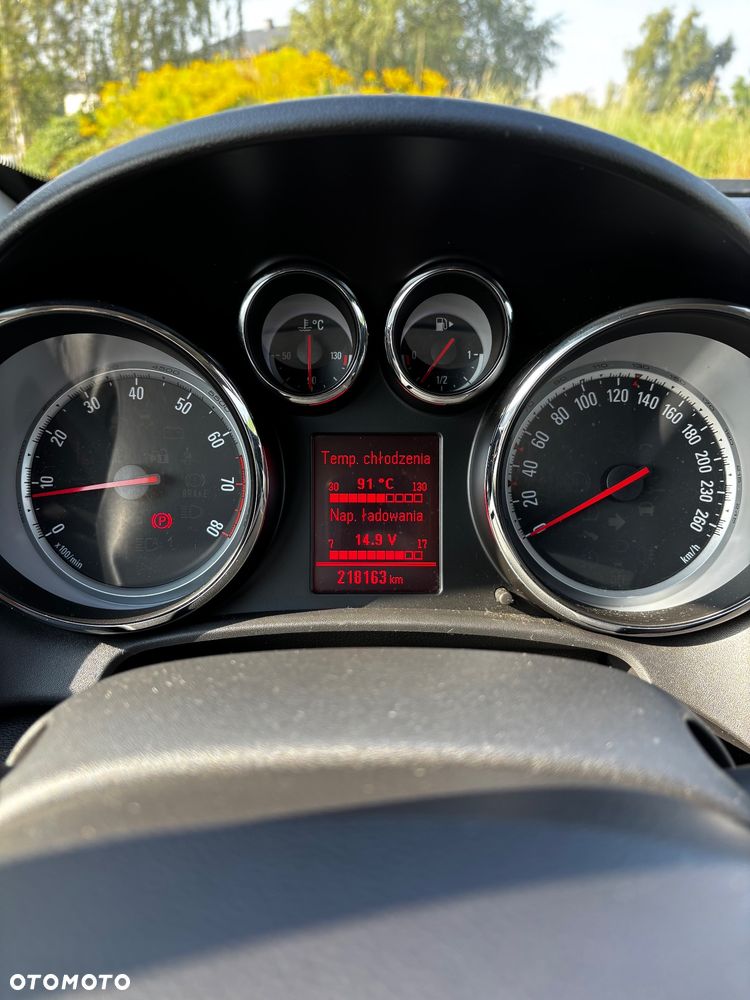 Opel Astra 1.6 T Sport - 14