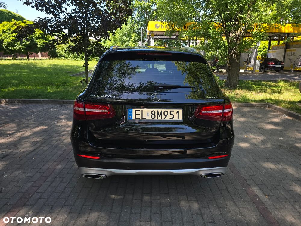 Mercedes-Benz GLC - 12