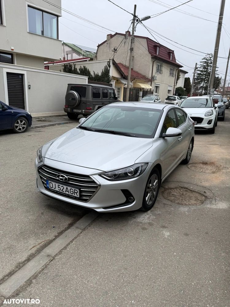 Hyundai Elantra 1.6 MPi Highway - 1