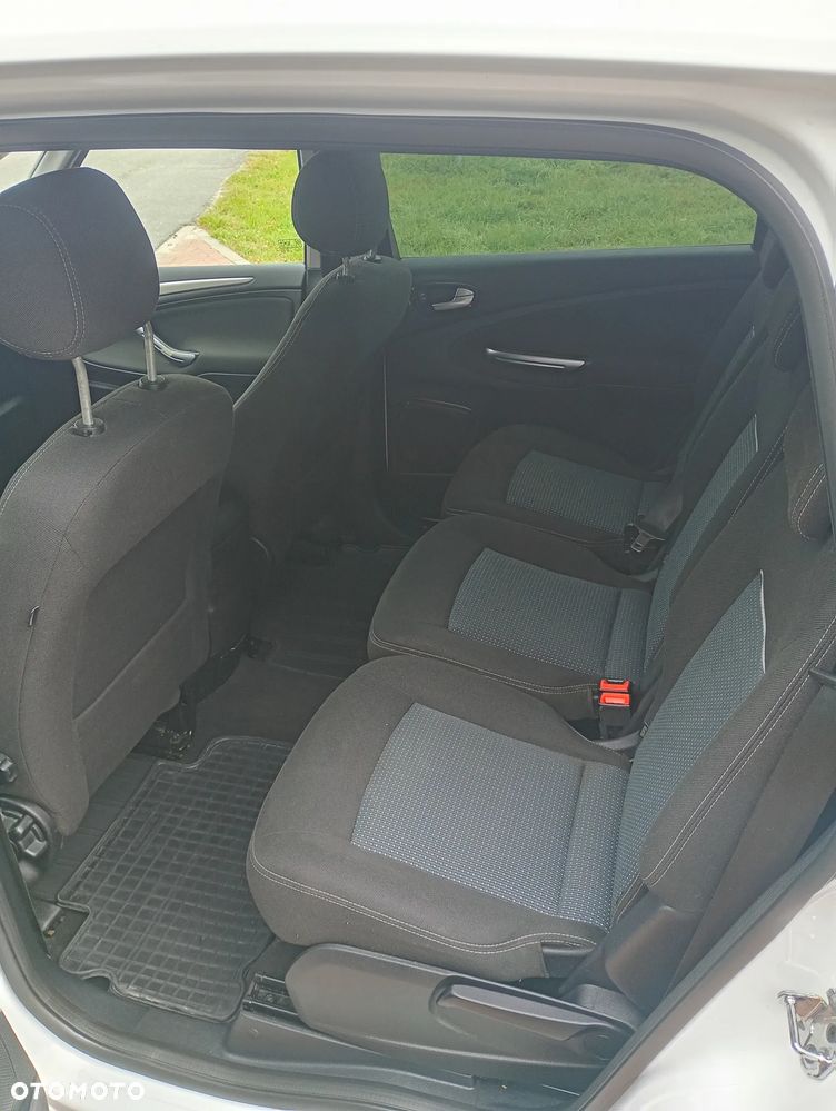 Ford S-Max - 7