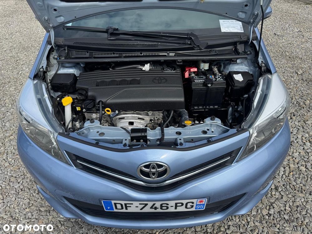 Toyota Yaris - 15