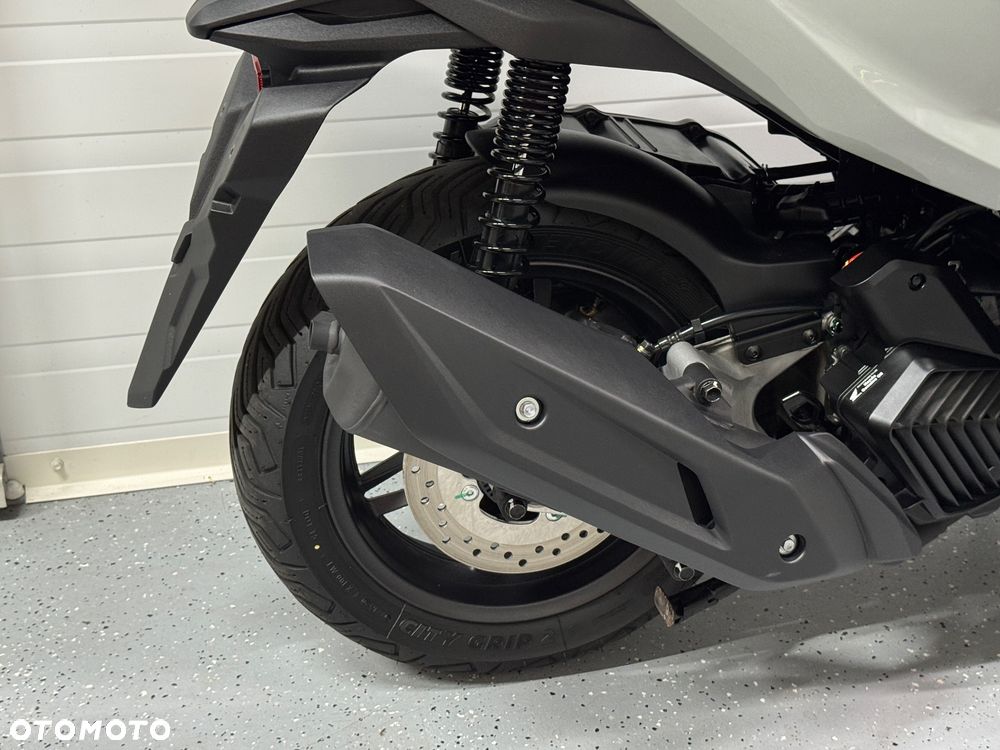 Honda NSS - 6