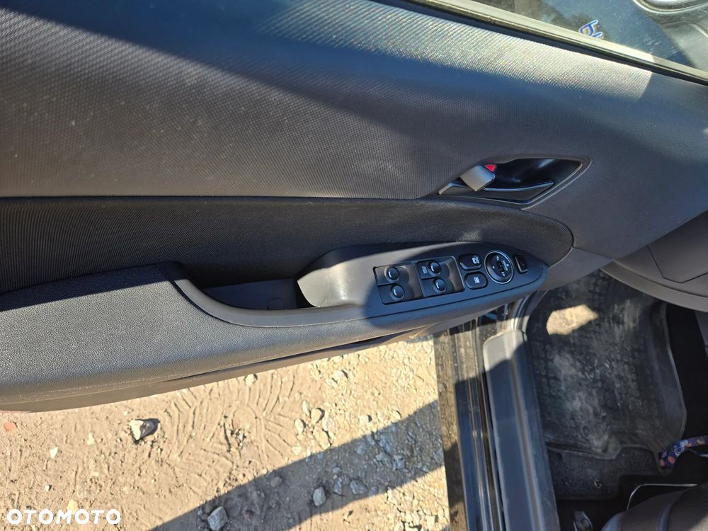 Hyundai i30 i30cw 1.4 blue Comfort - 12