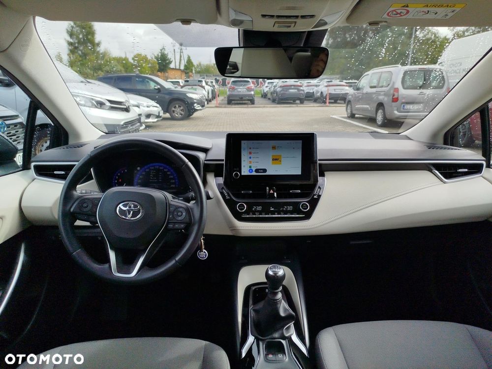 Toyota Corolla - 12
