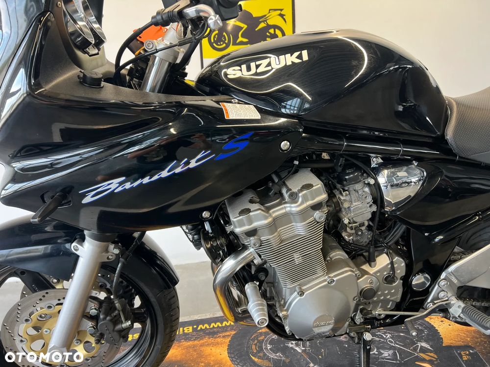 Suzuki Bandit - 11