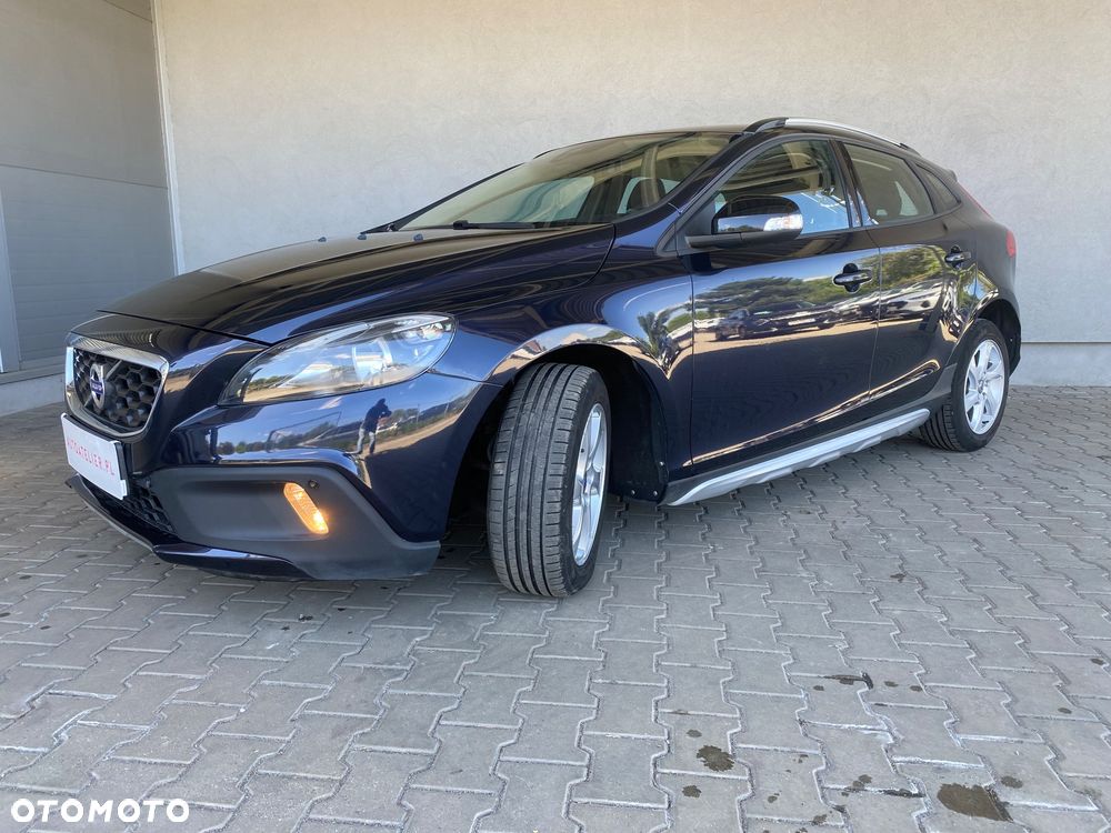 Volvo V40 Cross Country T3 Drive-E Base - 4