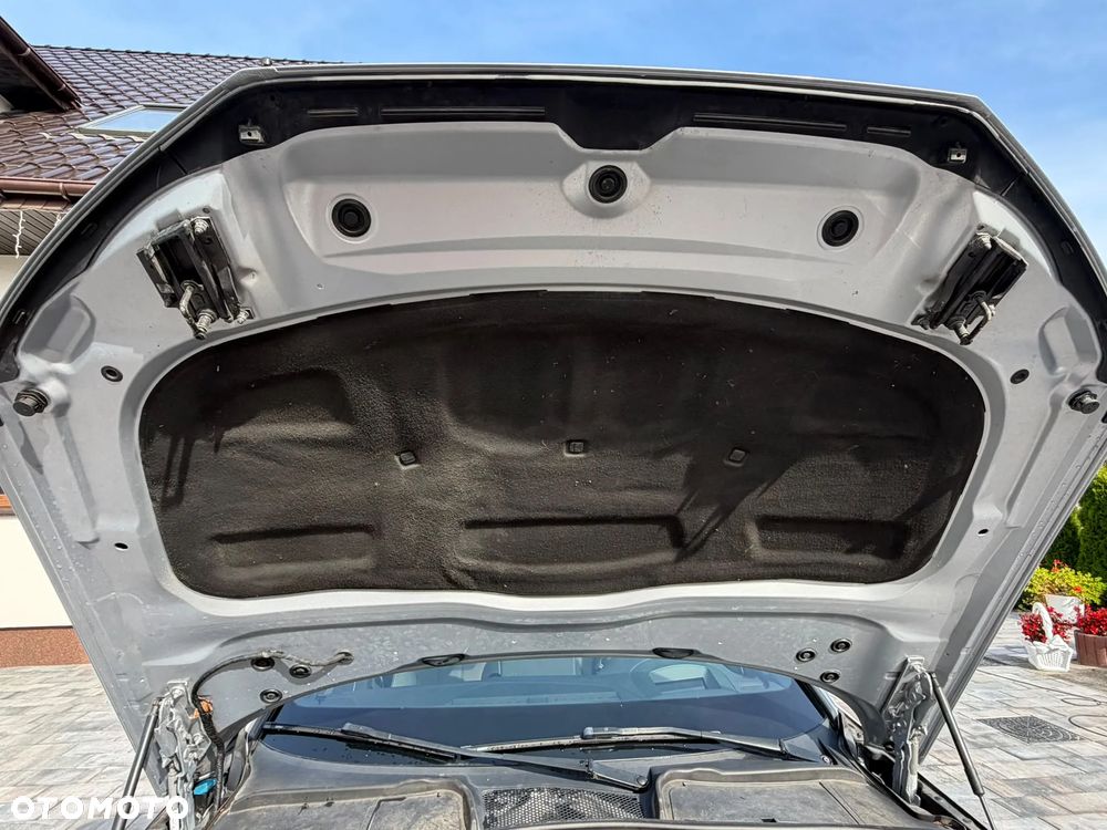 Audi A4 Avant 2.0 TDI ultra S tronic sport - 27
