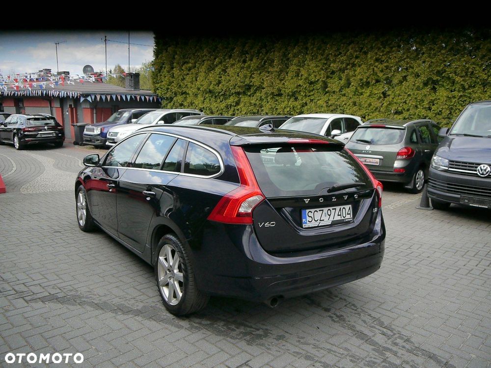 Volvo V60 D2 Drive-E Momentum - 6