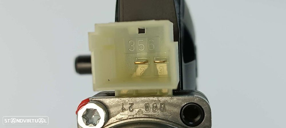 MOTOR ELEVADOR FRENTE DIREITO VOLKSWAGEN GOLF VIII LIM. (CD1) GOLF - 2