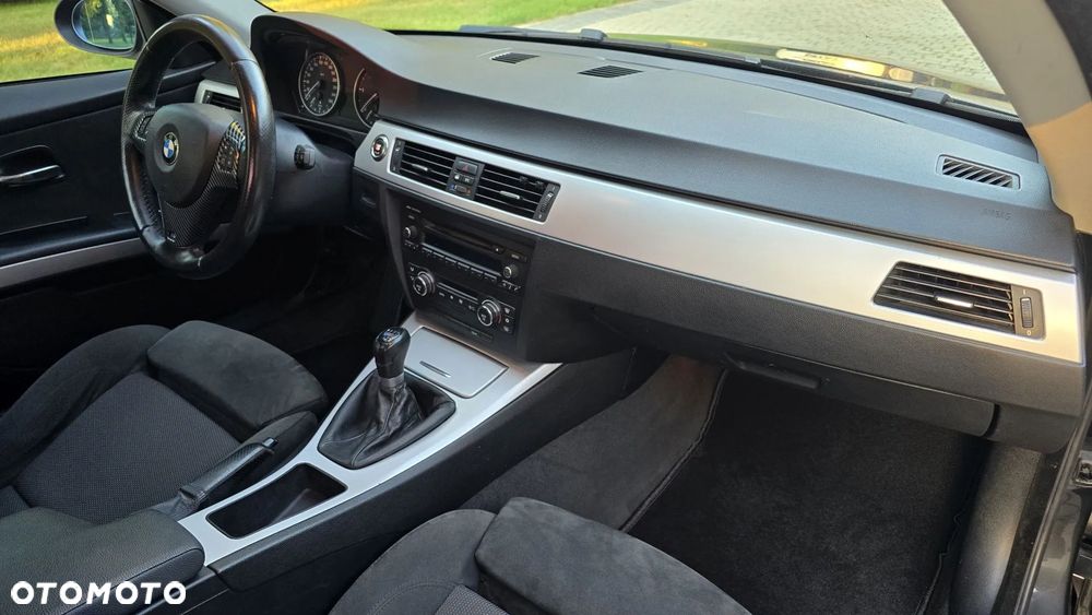 BMW Seria 3 320d DPF - 19