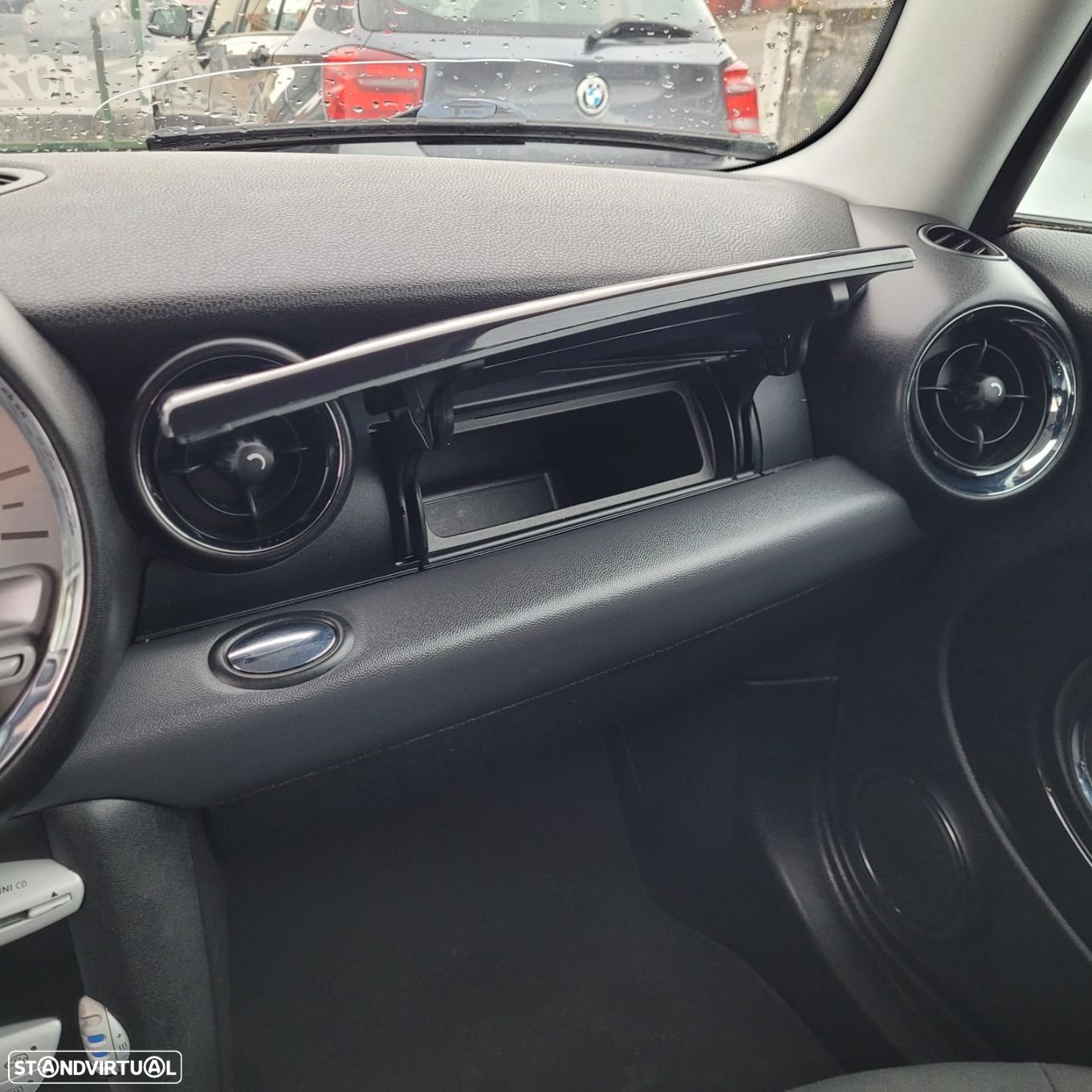 MINI 3 Portas One 1.4 - 18