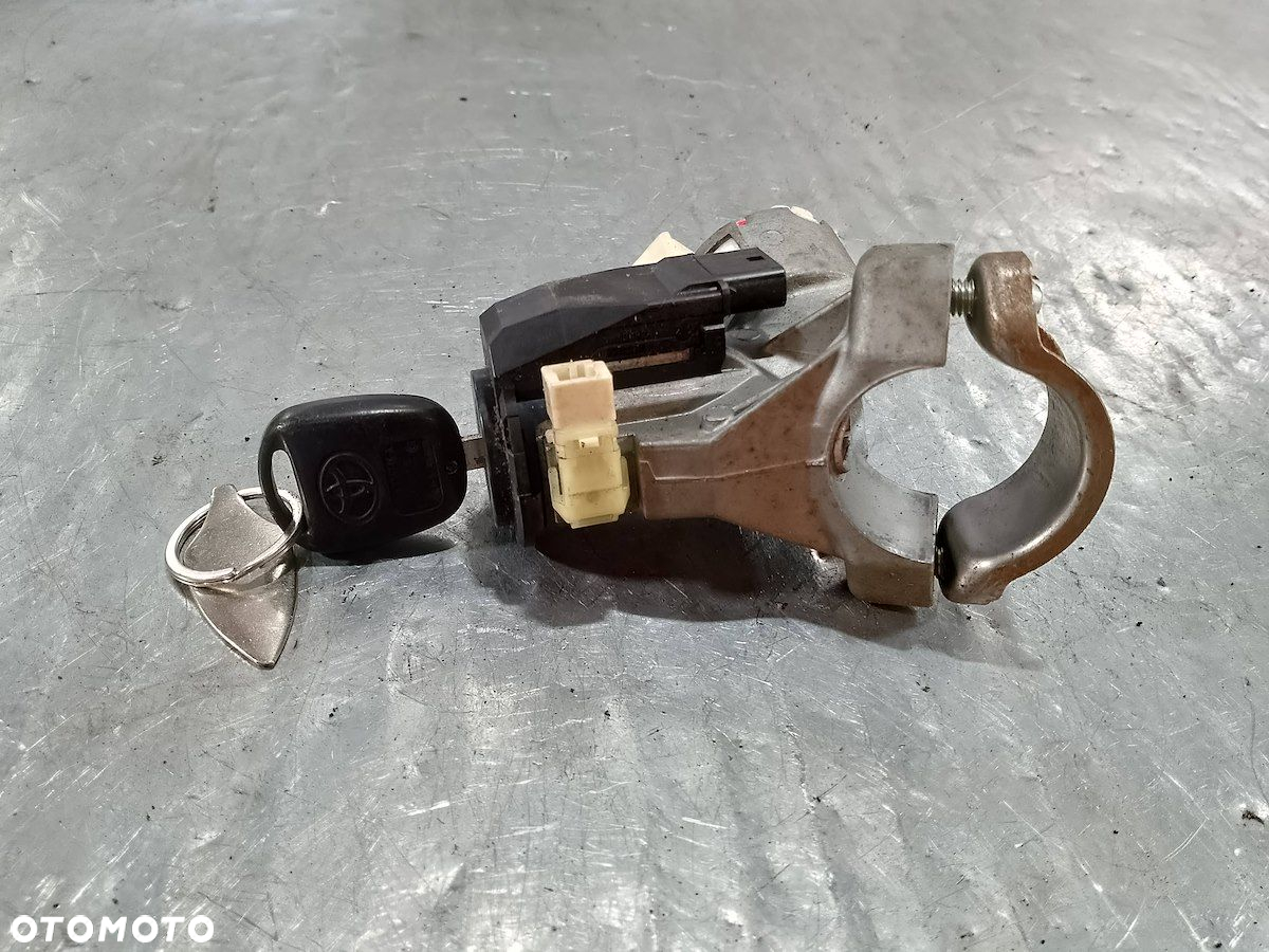 STACYJKA TOYOTA YARIS II ( 06-11 ) N0502241/256B - 2