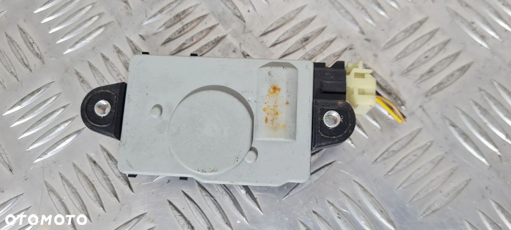 Ssangyong Actyon Sports II Siłownik Zamka Klapy Bagażnika - 3