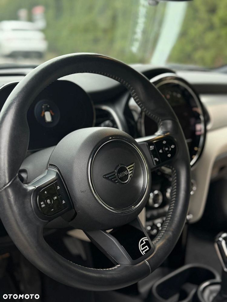 MINI Cooper S Sidewalk Trim - 10