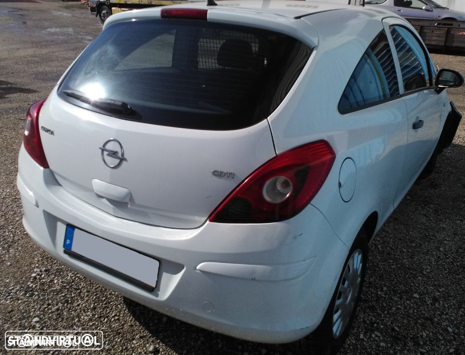 Opel corsa D 1.3 cdti de 75 cv para peças - 6
