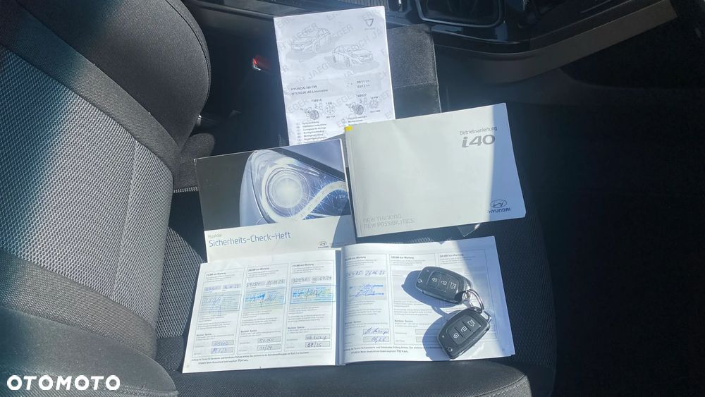 Hyundai i40 Kombi blue 1.6 Family+ - 23