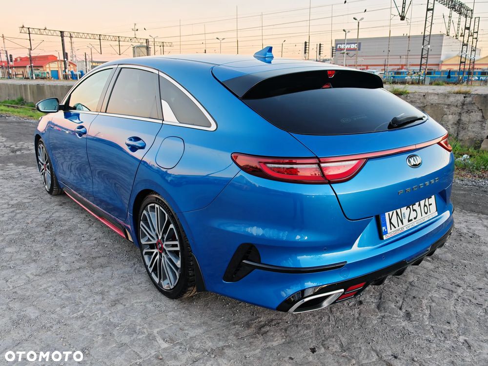 Kia ProCeed - 9