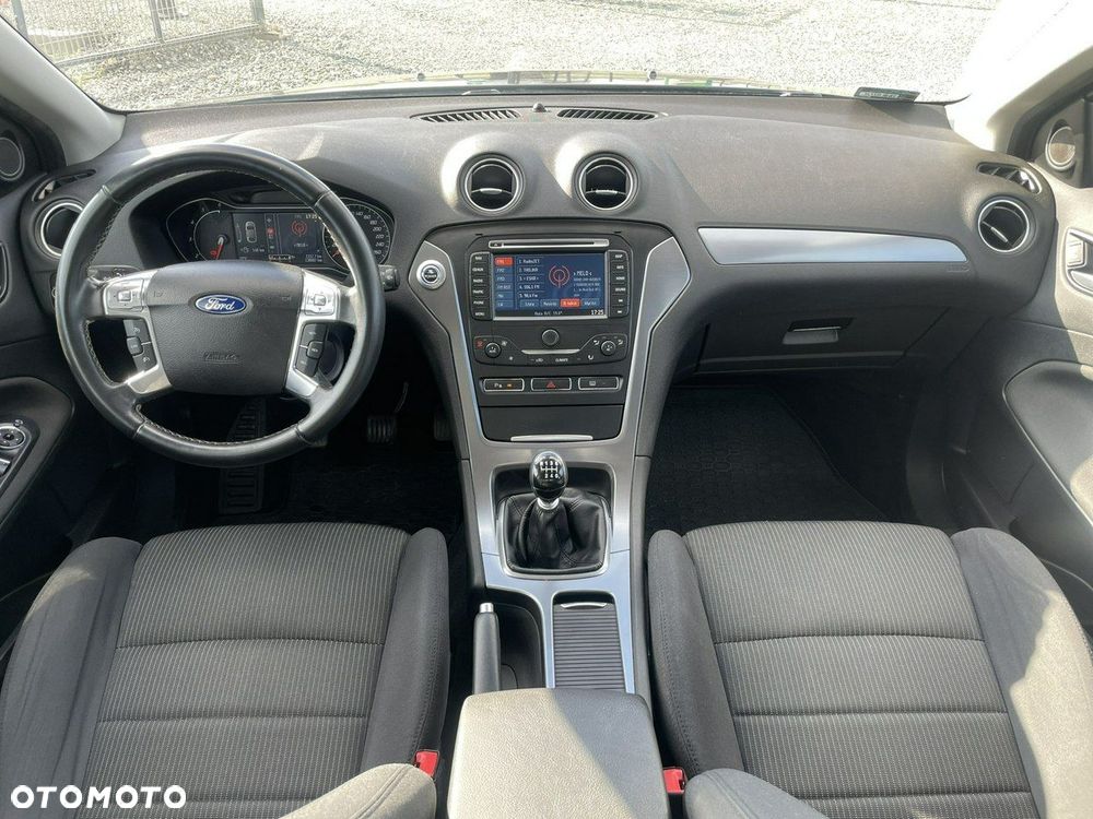 Ford Mondeo 1.6 TDCi Titanium - 26
