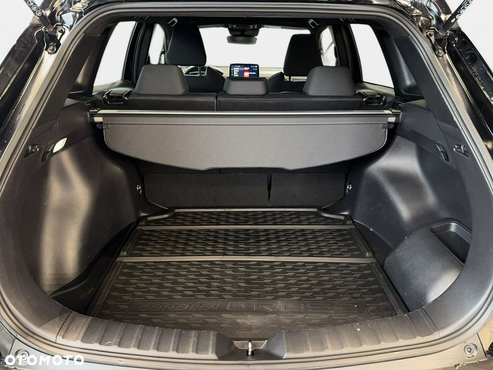 Toyota Corolla Cross - 15