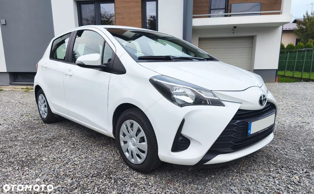 Toyota Yaris 1.5 Active - 2