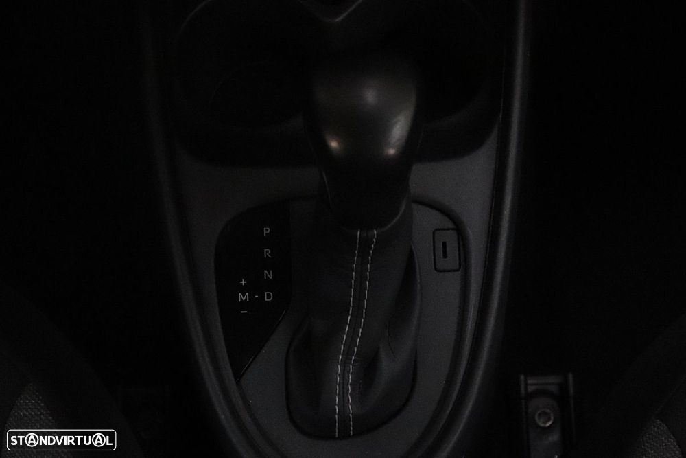 Toyota Aygo X 1.0 Pulse CVT - 13