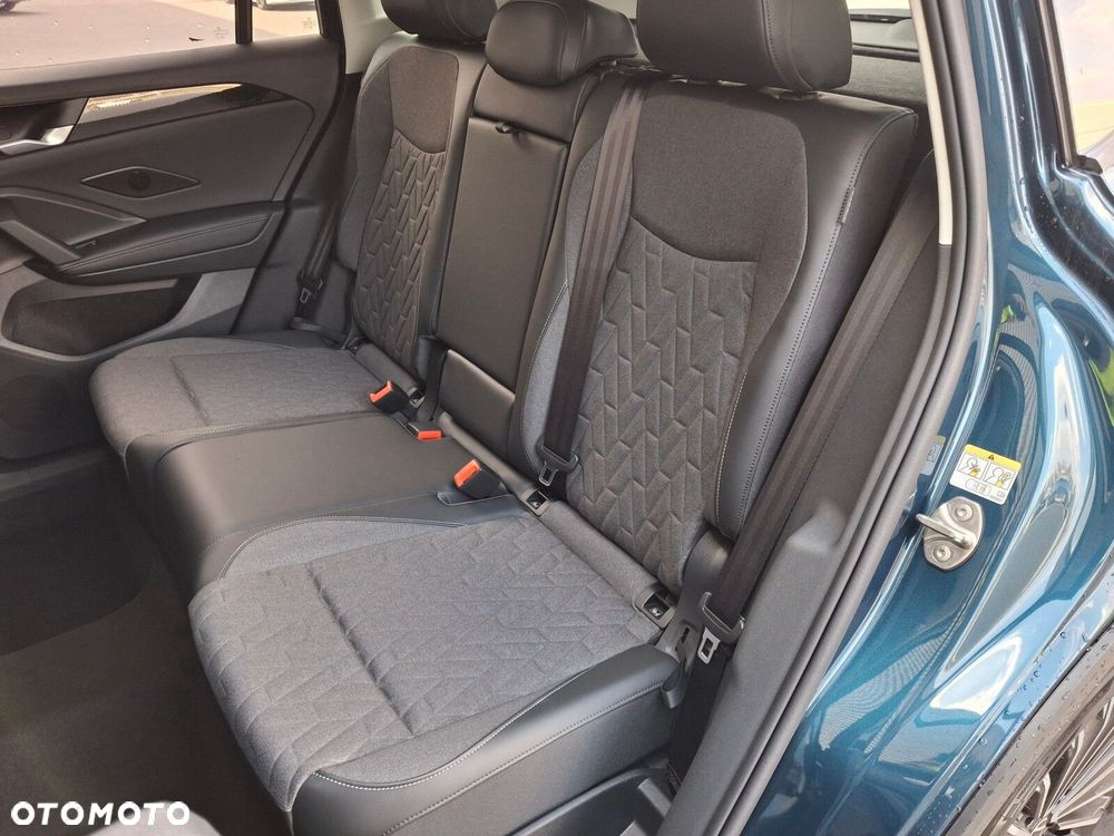 Volkswagen Tiguan - 14