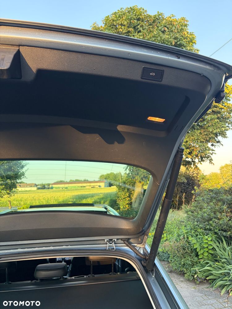 Skoda Superb 2.0 TDI 4x4 DSG L&K - 35