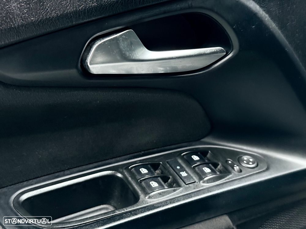 Fiat Tipo 1.6 M-Jet Sport - 4