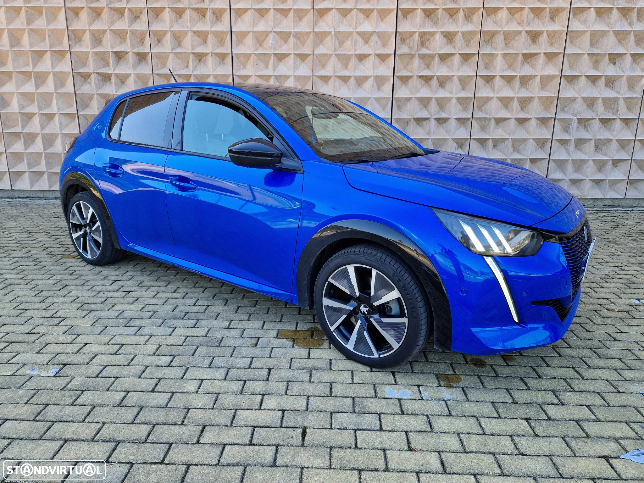 Peugeot e-208 50 kWh GT Line - 6