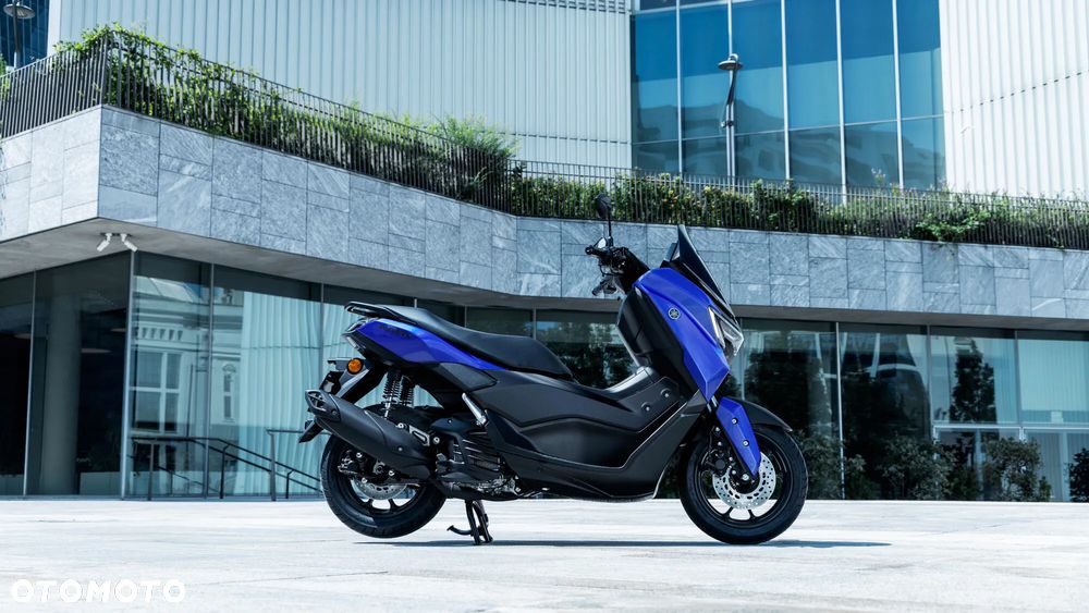 Yamaha NMAX - 10