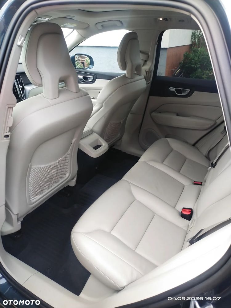 Volvo XC 60 T5 AWD Momentum - 14
