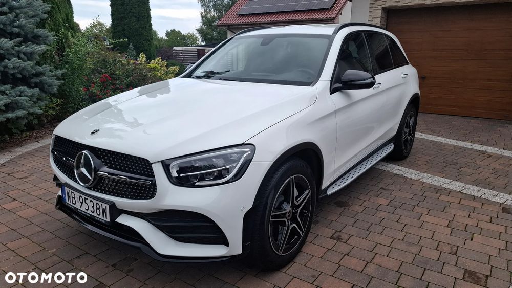 Mercedes-Benz GLC 200 d 4Matic 9G-TRONIC Exclusive - 3