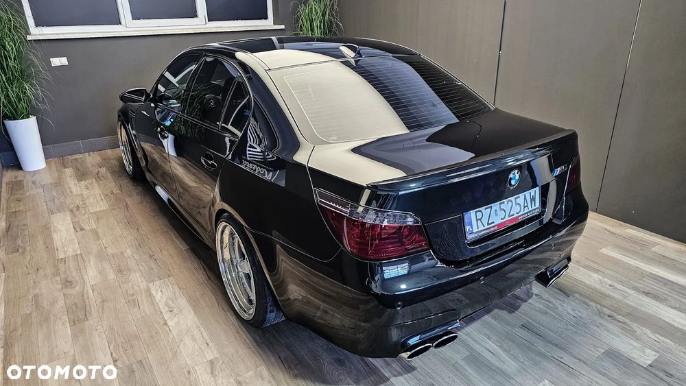 BMW M5 Standard - 13