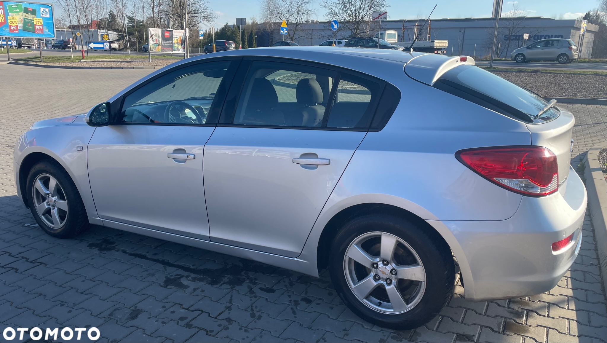 Chevrolet Cruze 1.8 LS - 3