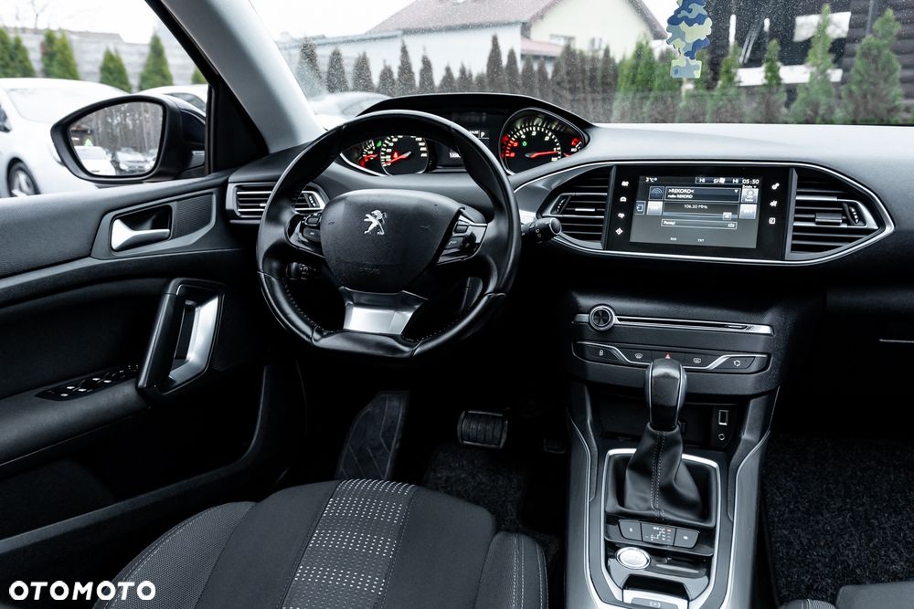 Peugeot 308 BlueHDi 150 Automatik Stop & Start Allure - 26