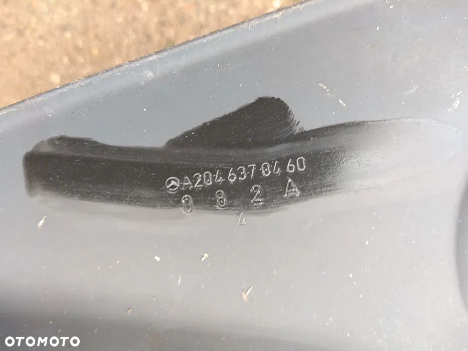 Błotnik prawy tył tylny Mercedes C-Kasa W204 Sedan A2046370460 - 3
