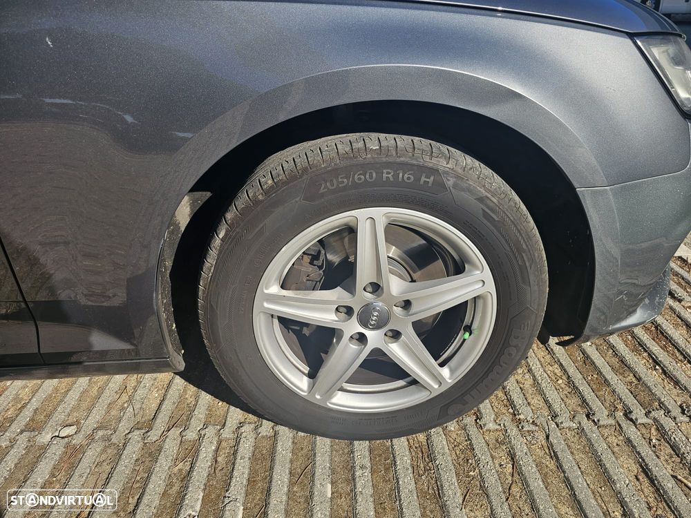 Audi A4 Avant 2.0 TDi S tronic - 21