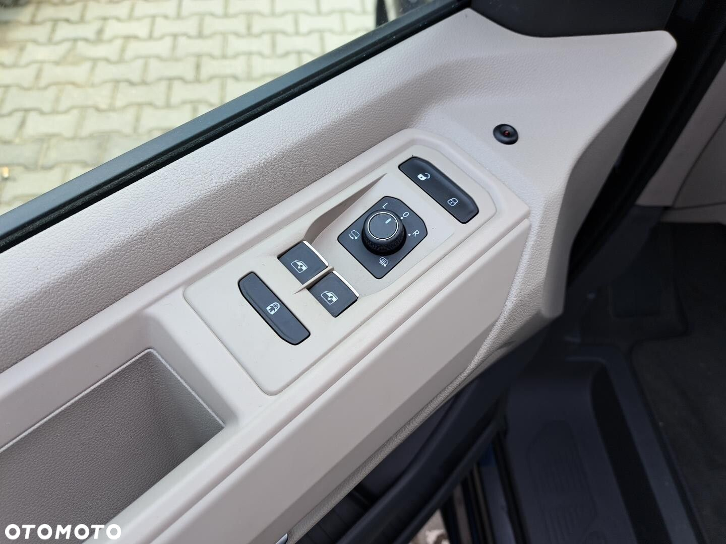 Volkswagen California - 32