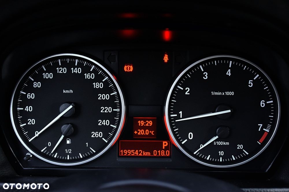 BMW Seria 3 320i Edition Sport - 22