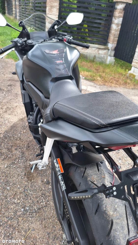 Honda CBR - 40