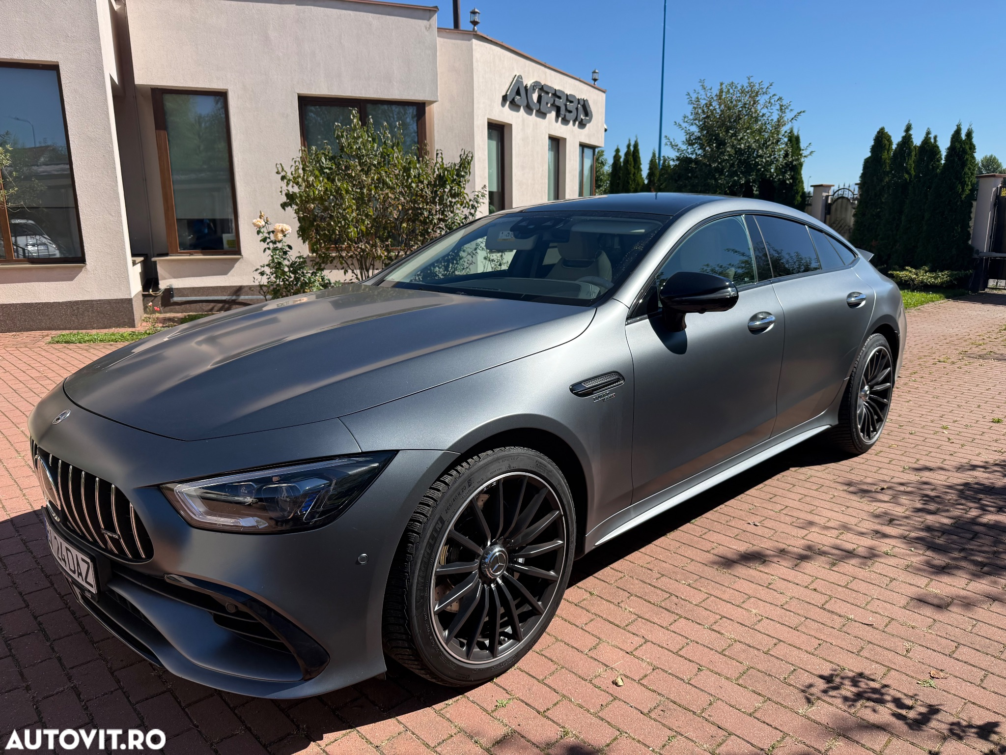 Mercedes-Benz AMG ver-53-4maticplus-mhev - 17