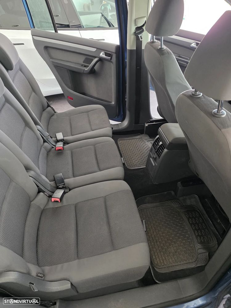 VW Touran - 16