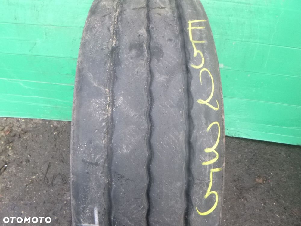 Opona ciężarowa 285/70R19.5 Bridgestone R-TRAILER 001. Opony ciężarowe